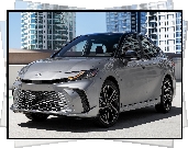 Toyota Camry XSE HEV, Sport Styling